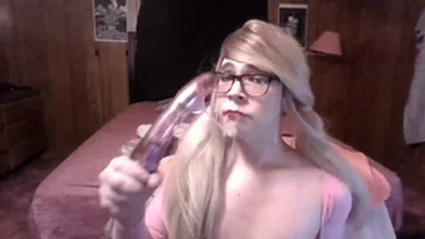 Sissy Daphne Fisting And Facefucking Toys
