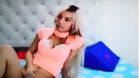 Blond Or brunette
