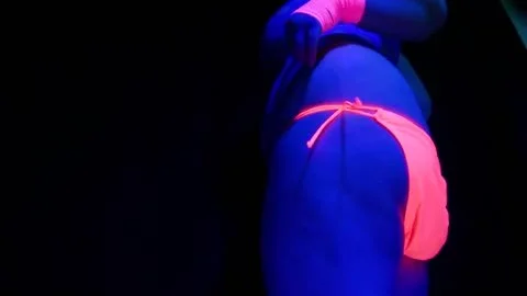 Mommy Is A Rave Slave: Mesmerize Bukkake