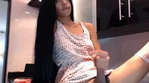 Young Tgirl Holly Stars Show (2016.08.30)