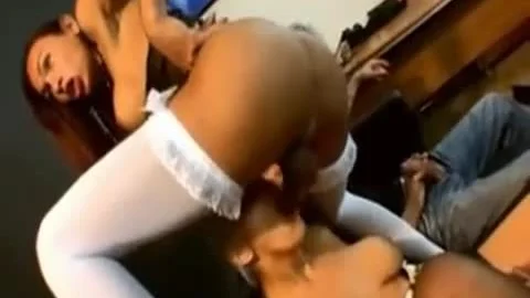 Enjoy Dirty Threesome