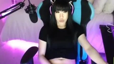 So Many Messy Cum Squirts From Cute Pinay Tgirl
